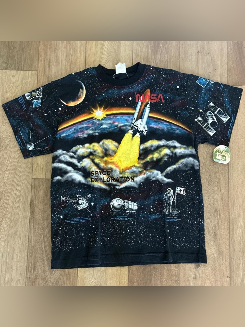 90s NASA Space AOP Art Unlimited T-shirt  ( NWT )